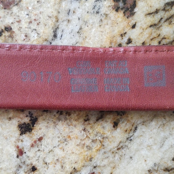BACHRACH brown leather belt - Picture 3 of 9